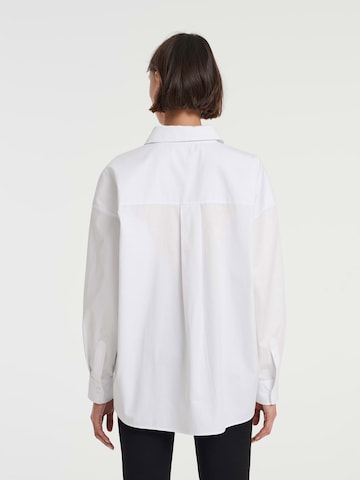 OPUS - Blusa en blanco