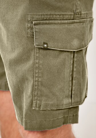 REDPOINT Regular Shorts in Grün