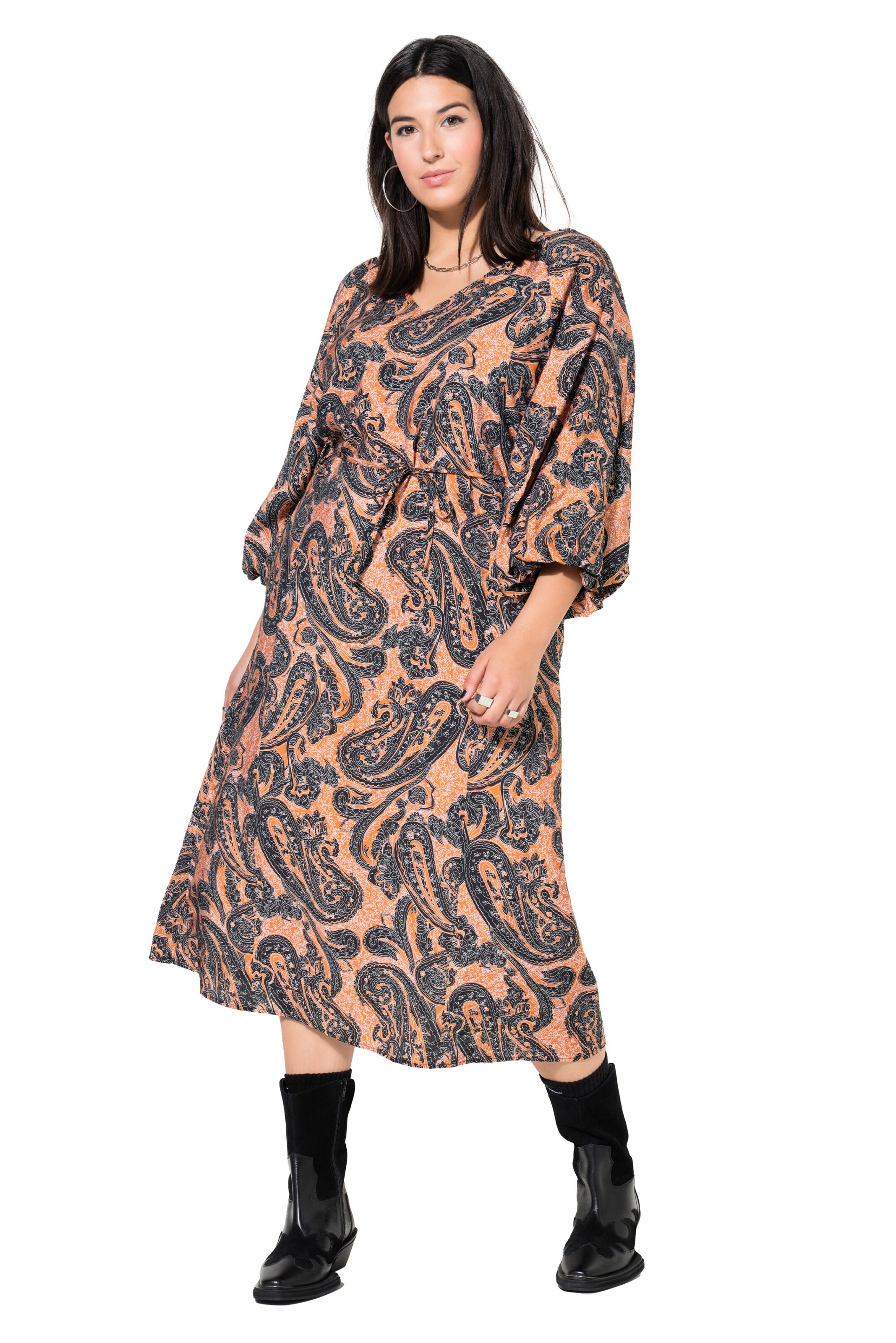 Studio Untold Jurk in Oranje: voorkant