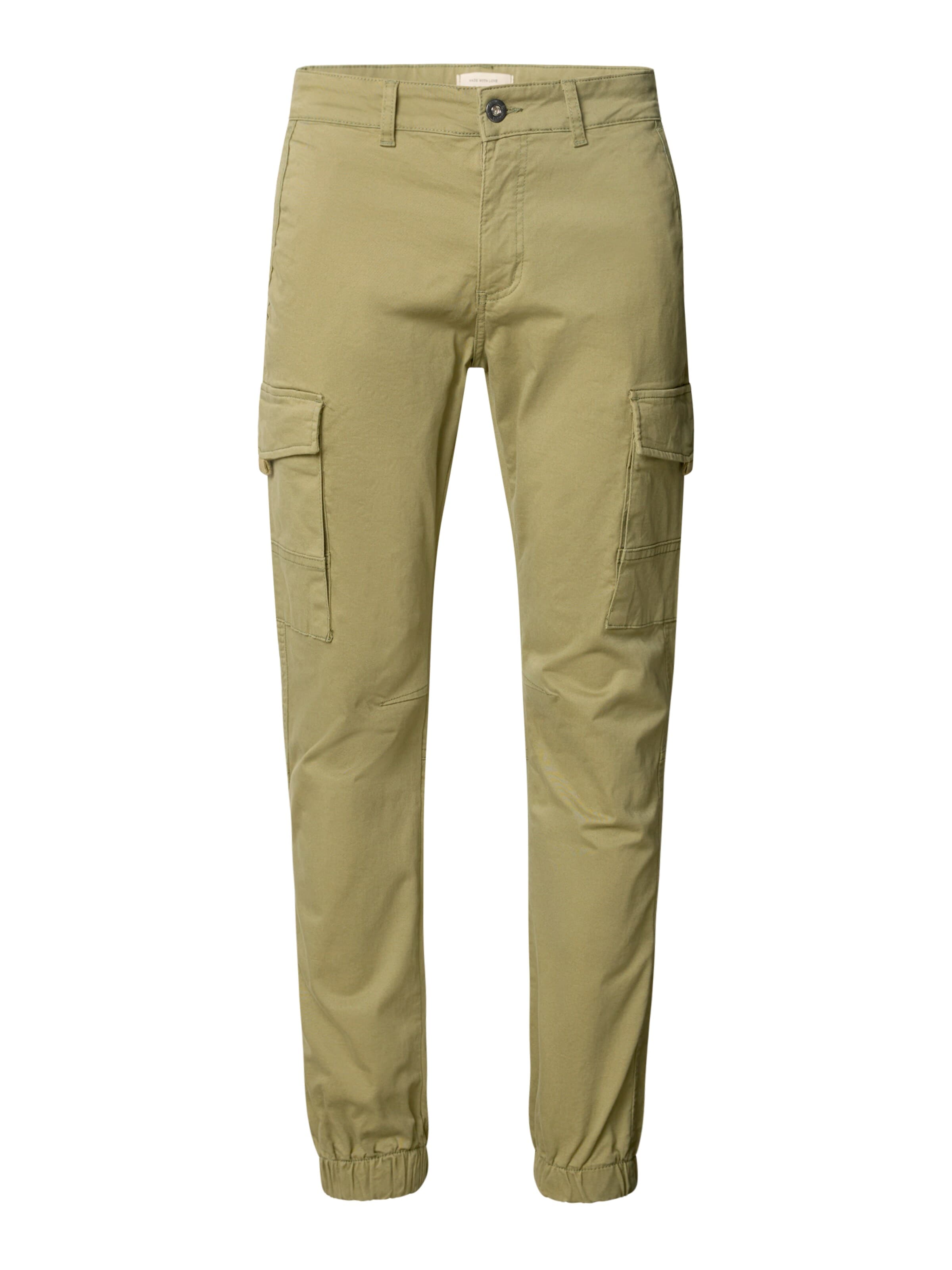 WOTEGA Slim fit Cargo Pants '341' in Green: front