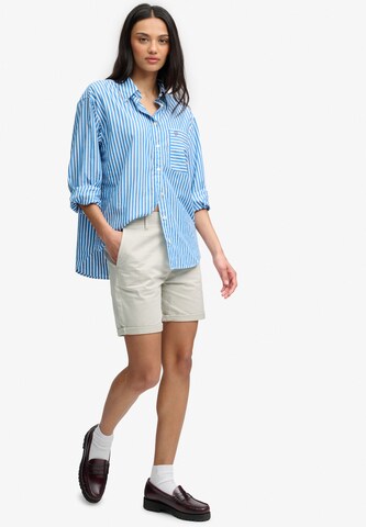 Superdry & Co Regular Shorts in Grau