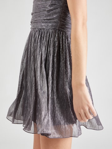 MAX&Co. Sukienka koktajlowa 'CICLADI' w kolorze srebrny