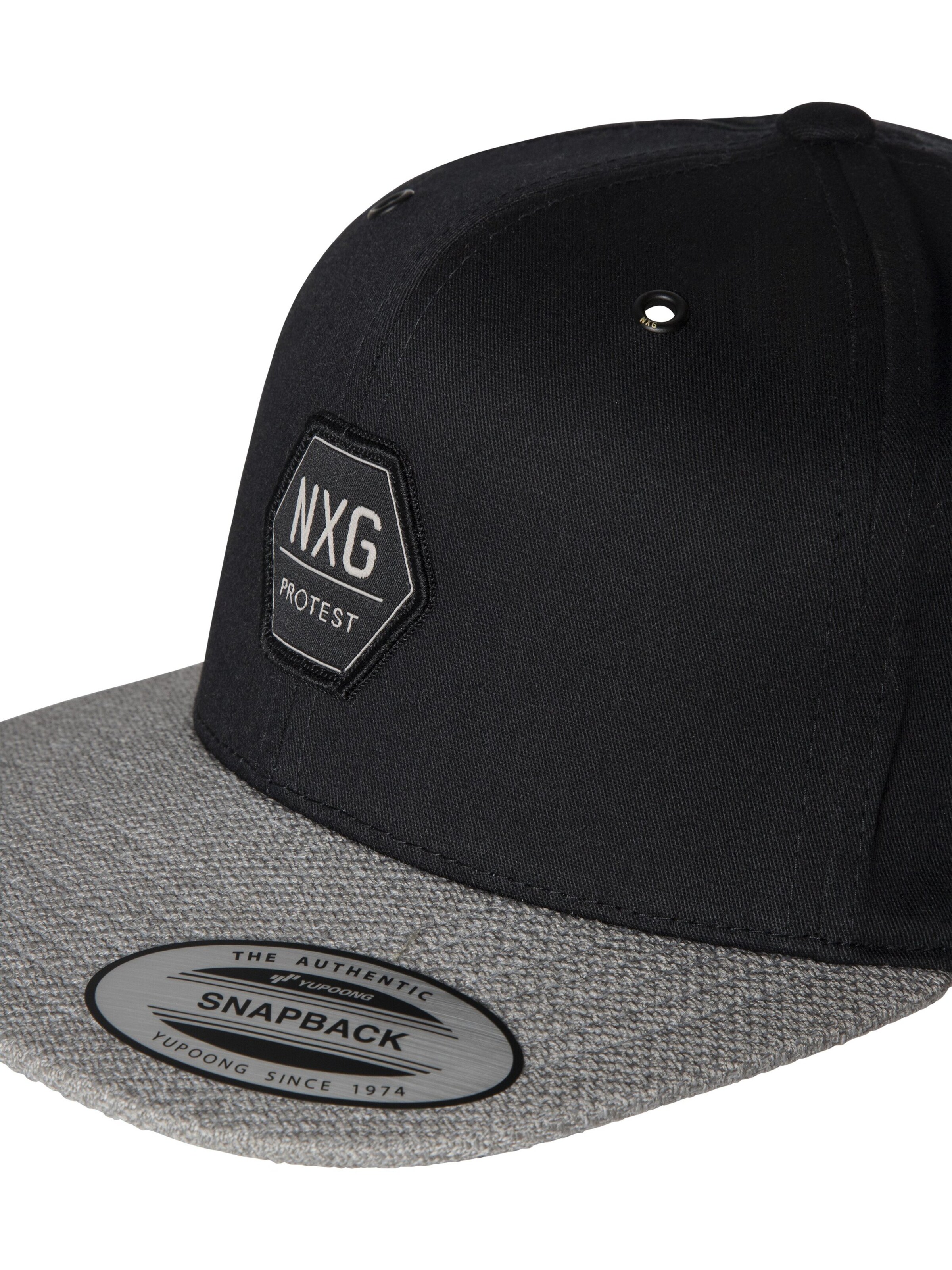PROTEST Cap 'NXG KOBE'‌‌‌ in Schwarz