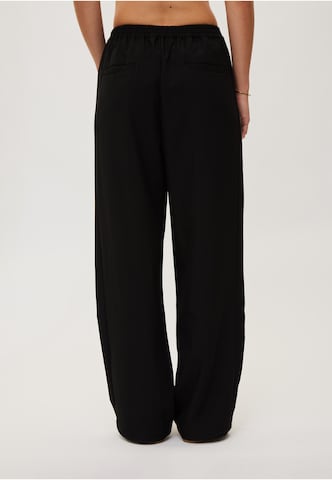 Wide Leg Pantalon à pince rethinkit studios en noir