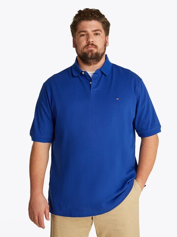 Tommy Hilfiger Big & Tall - Camisa '1985' em azul: frente