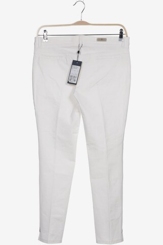 Pamela Henson Jeans in 32-33 in White