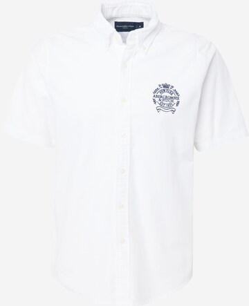 balta Abercrombie & Fitch Standartinis modelis Marškiniai: priekis