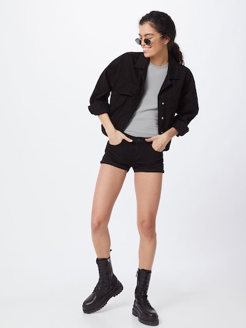 LTB Regular Shorts 'Judie' in Schwarz