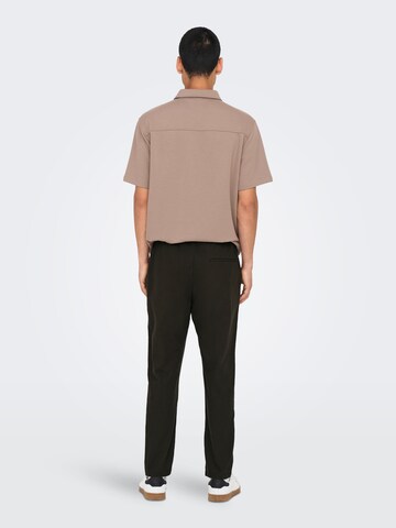 Only & Sons Tapered Broek 'ONSLINUS' in Bruin