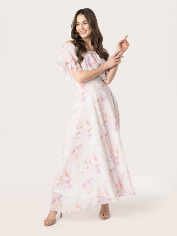 Rochie de la Quiosque pe roz