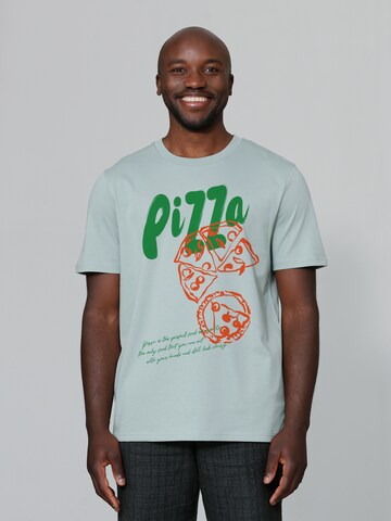 Watapparel T-Shirt 'Pizza' in Grün: Vorderseite