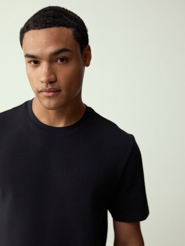 Next Póló - fekete