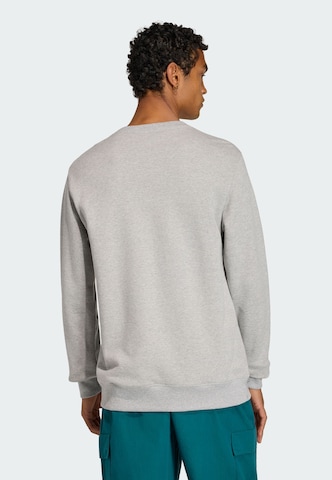 ADIDAS ORIGINALS Sweatshirt 'Trefoil Essentials' in Grau