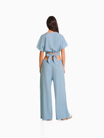 Bershka Bluse in Blau