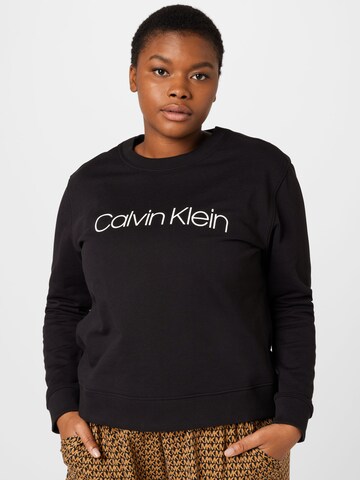 Felpa di Calvin Klein Curve in nero: frontale