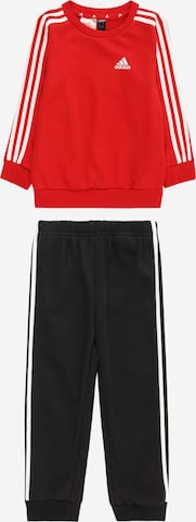 ADIDAS SPORTSWEAR Тренировочный костюм 'Essentials' в Красный: спереди