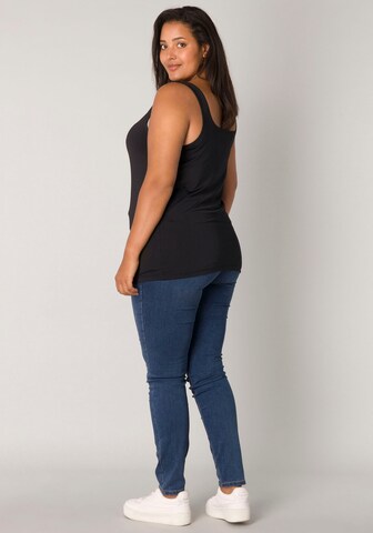 BASE LEVEL CURVY Top in Black