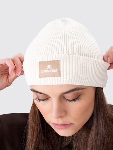 UNIQVIBE Muts in Zwart: voorkant