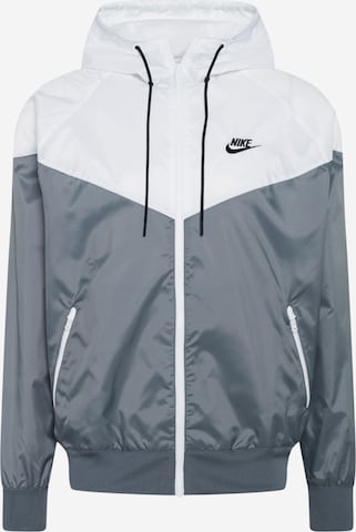 Nike Sportswear Jacke 'Heritage Essentials' in Grau: predná strana