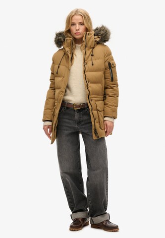 Parka invernale 'Expedition' di Superdry & Co in marrone: frontale