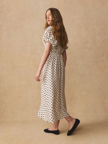 Abito di Next in beige