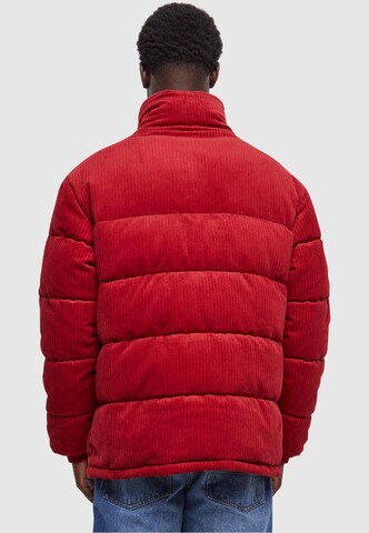 Karl Kani - Chaqueta de invierno 'Retro Corduroy' en rojo