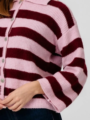 Pullover ' Josie Polo ' di TEESHOPPEN in rosso