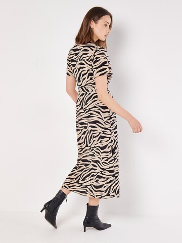 Robe Apricot en noir
