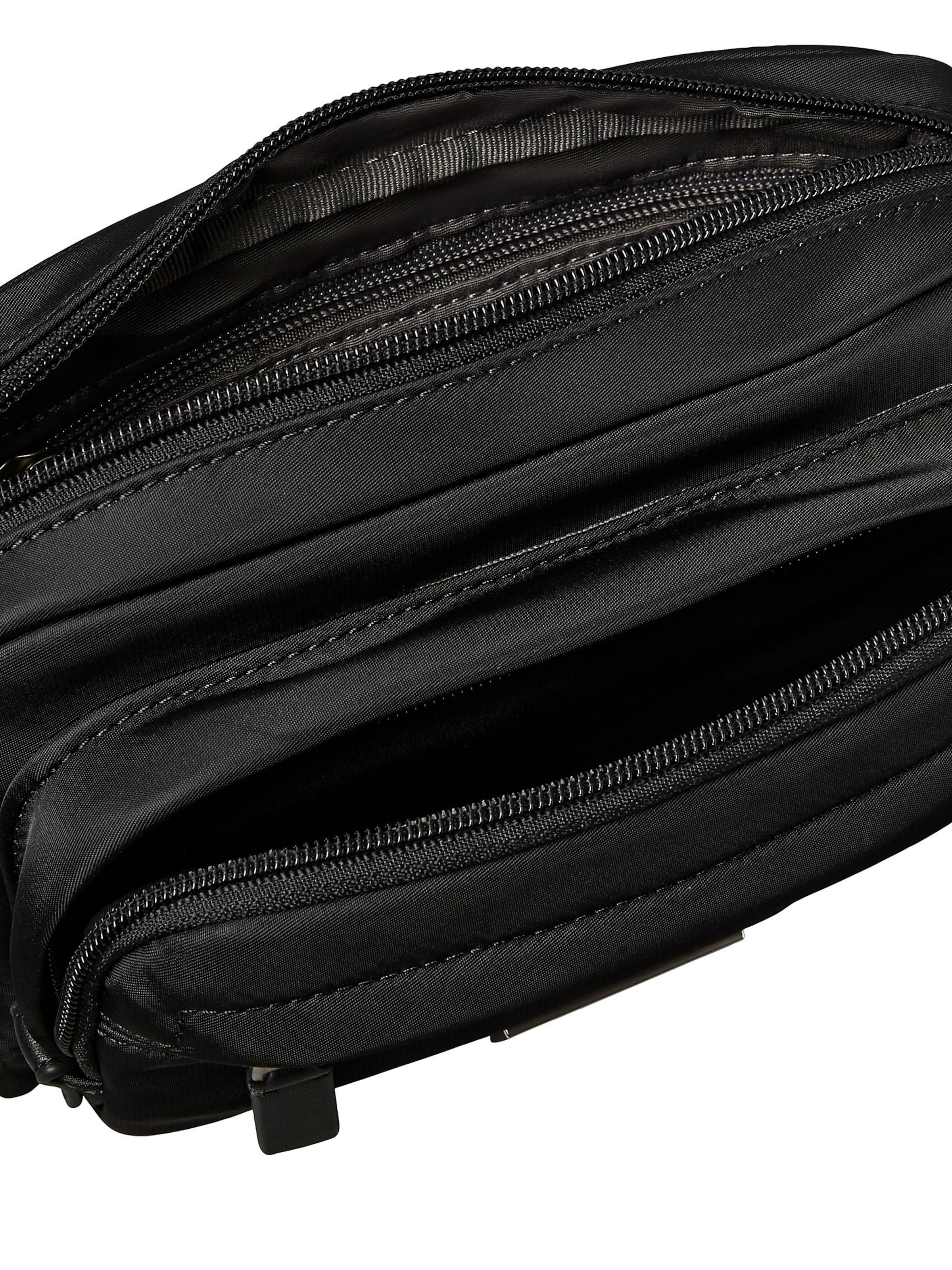 Calvin Klein Crossbody Bag in Black