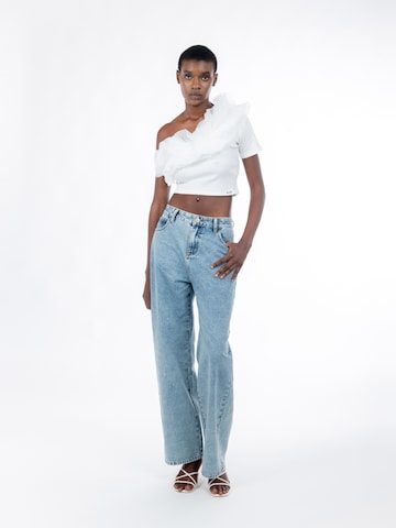 Haut Influencer en blanc