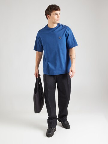 Calvin Klein Jeans T-shirt i blå