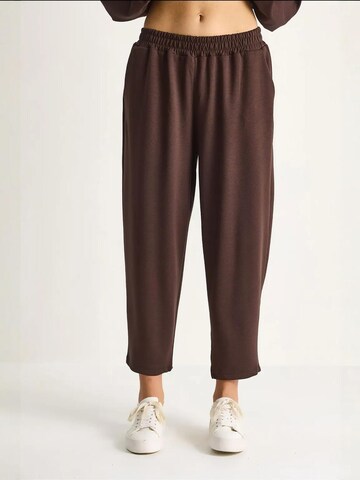 Tuta da jogging di Bianco Lucci in marrone