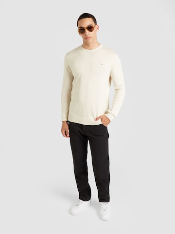 Tommy Jeans Pullover 'ESSENTIAL' in Beige