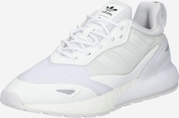 Baskets basses 'Zx 2K Boost 2.0' ADIDAS ORIGINALS en blanc : devant