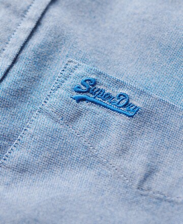 Superdry - Ajuste regular Camisa en azul