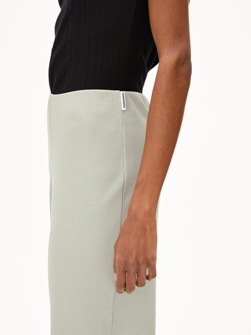 Regular Pantalon ARMEDANGELS en vert