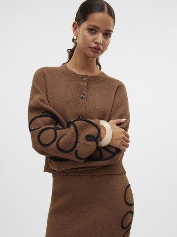 SOMETHINGNEW Cardigan 'SNRose' i brun