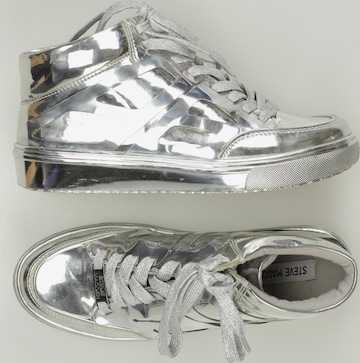 STEVE MADDEN Sneaker 37 in Silber: predná strana