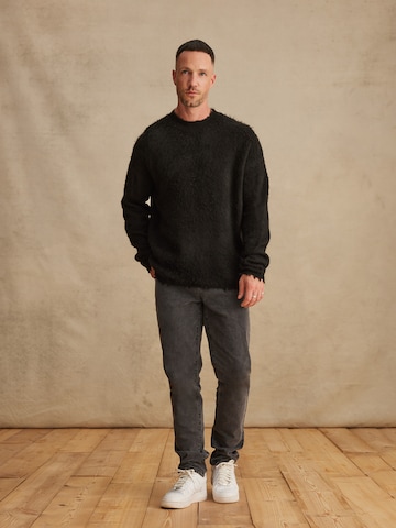 DAN FOX APPAREL Sweater 'Fabrice' in Black