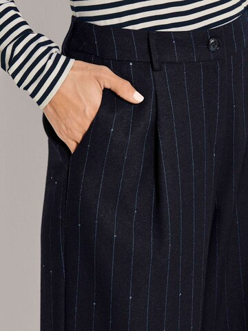 Loosefit Pantalon à pince MADELEINE en bleu