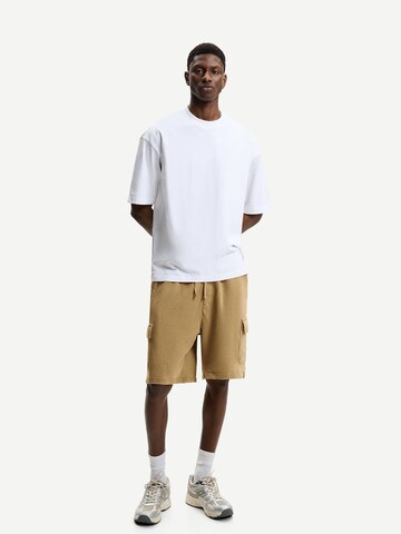 regular Pantaloni cargo di Bershka in marrone