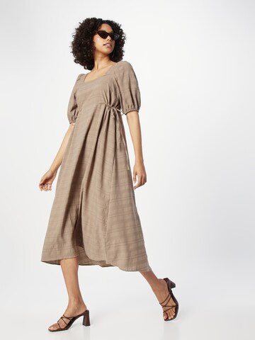 BRAVE SOUL Dress in Beige