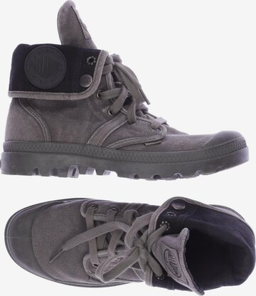 Palladium Sneakers & Trainers in 37,5 in Grey: front