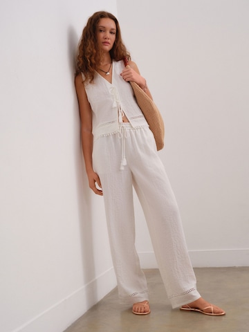 Next Loose fit Trousers in White