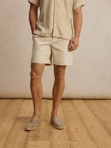 DAN FOX APPAREL Regular Laskoshousut 'Hermann' värissä valkoinen: etupuoli