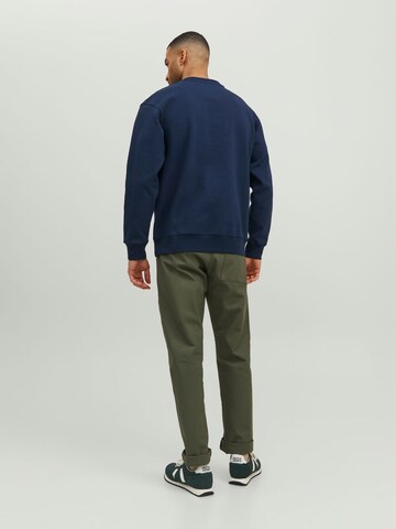 R.D.D. ROYAL DENIM DIVISION Sweatshirt 'Dean' in Blau