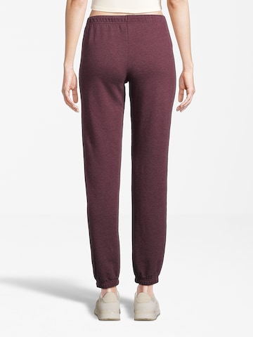 AÉROPOSTALE Tapered Broek in Rood