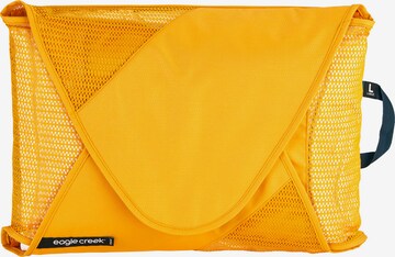 EAGLE CREEK Garment Bag in Yellow: front