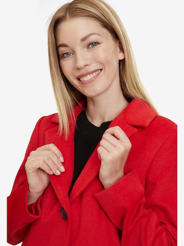 Manteau mi-saison Betty Barclay en rouge