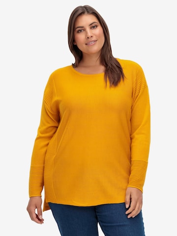 SHEEGO Sweater in Yellow: front